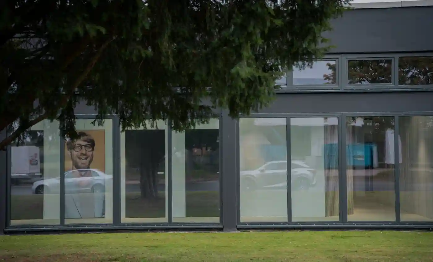 Außenjalousien für das Fenster